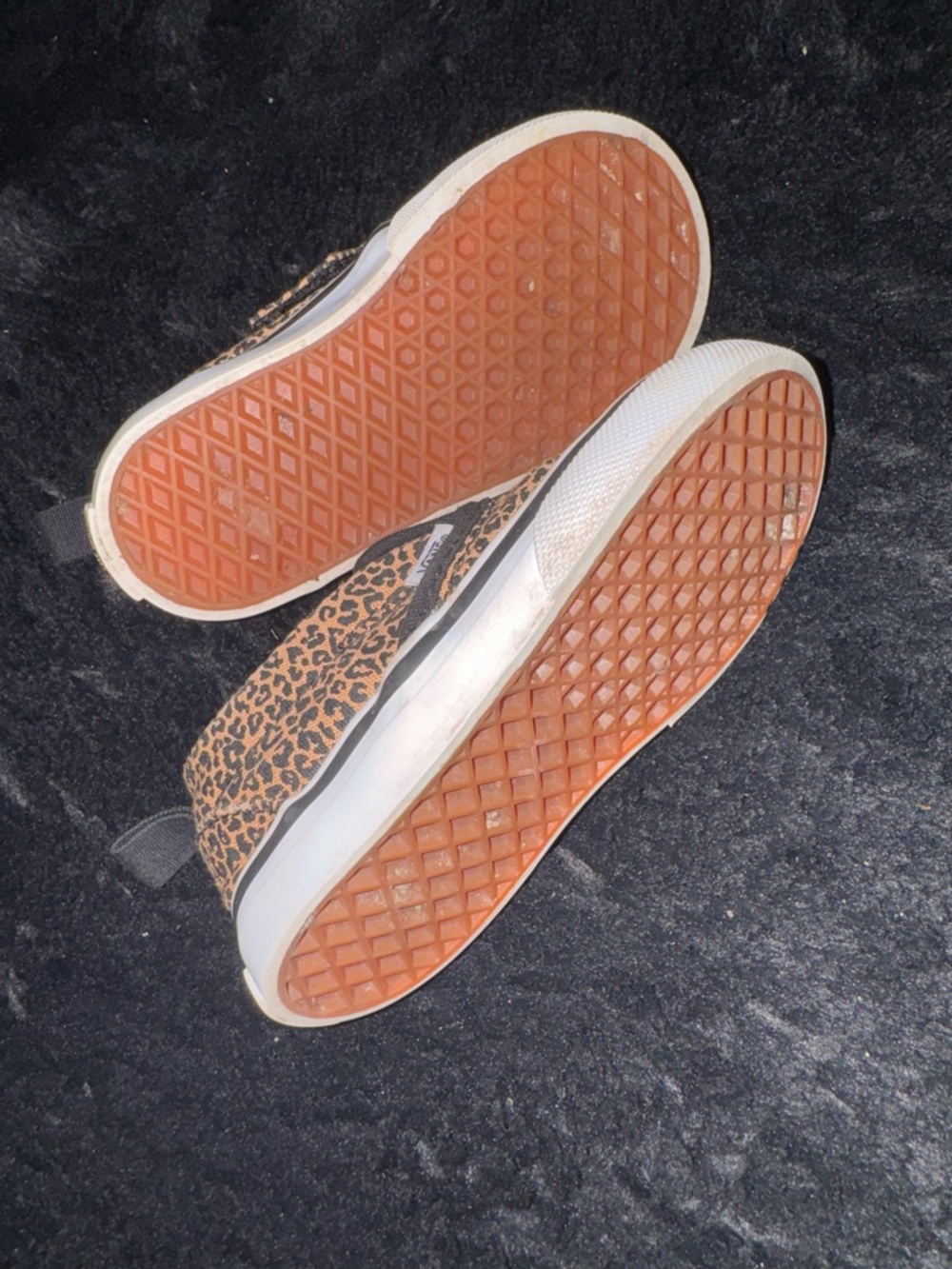 VANS Toddler Leopard Slip on
Sneakers Sz T6 - Picture 3 of 3
